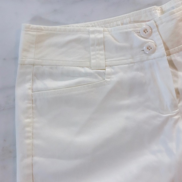 White Cropped Capri Pants - Picture 7 of 8